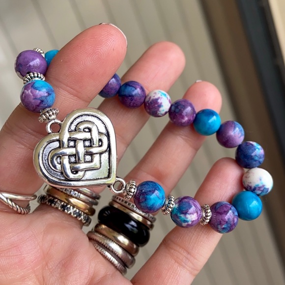 Celtic heart bracelet . Celtic knot snow purple jasper bead bracelet - Picture 2 of 15